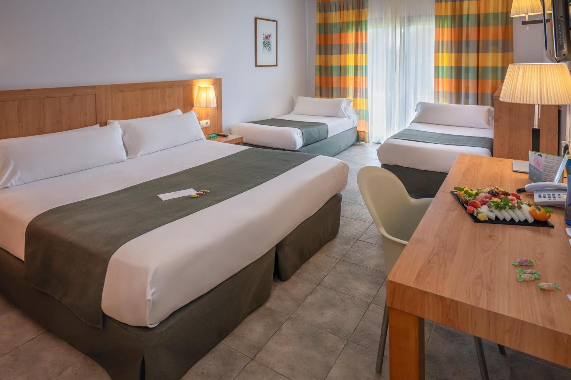 Vilar Rural De Sant Hilari Sacalm By Serhs Hotels Bilik gambar